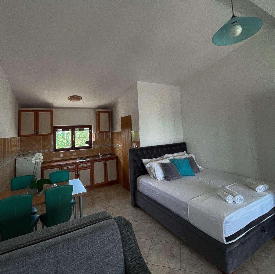 Apartments Tara Ούλτσιν Εξωτερικό φωτογραφία
